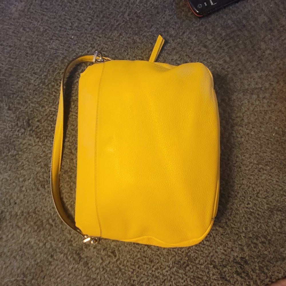 Michael Kors Yellow Leather Shoulder Bag - Picture 3 of 10